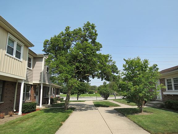 4th image of 441 Duck Ln
