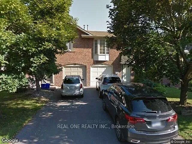 4 bed, $3,000 — Photo 1