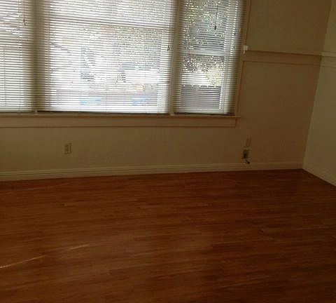 4th image of 3962 Goldfinch St APT 6