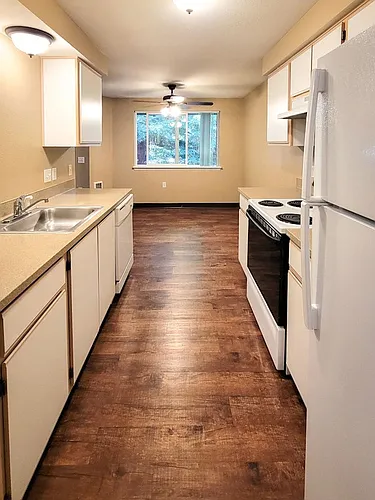 South Vista Apartments Photo 1