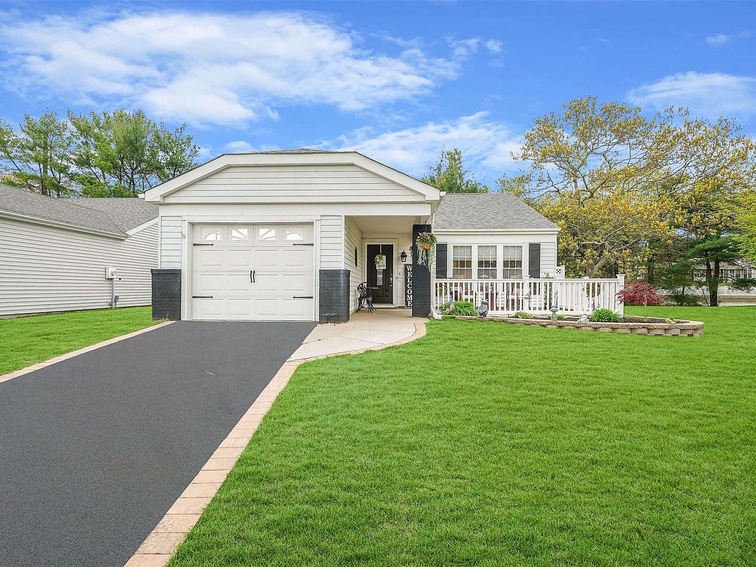 3 Lamont Court UNIT 3, Ridge, NY 11961 Zillow