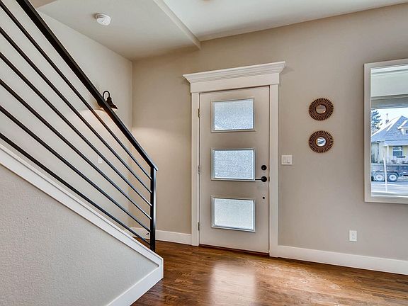 4th image of 3840 N Lowell Blvd