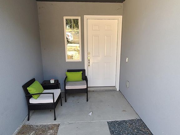 3rd image of 5911 Lago Vista Way Unit C