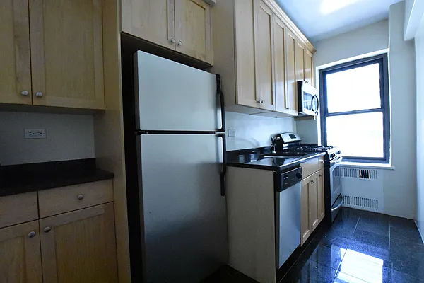 Rented by Bold New York | media 17