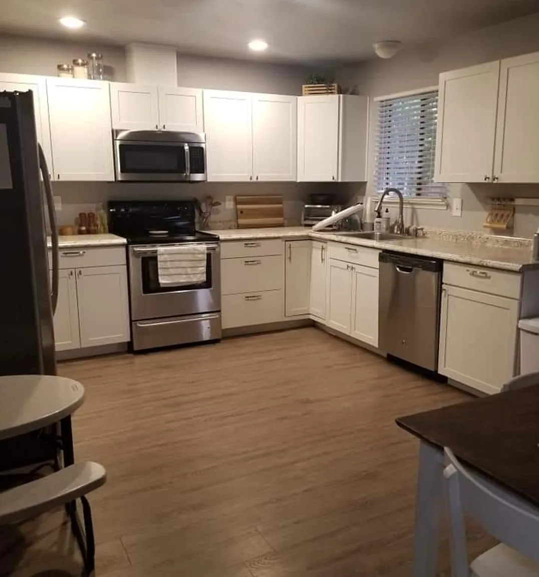 3 bed, 1460 sqft, $2,400 — Photo 2