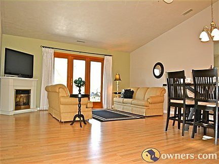 Great Room (22 x 19) with Cathedral Ceiling