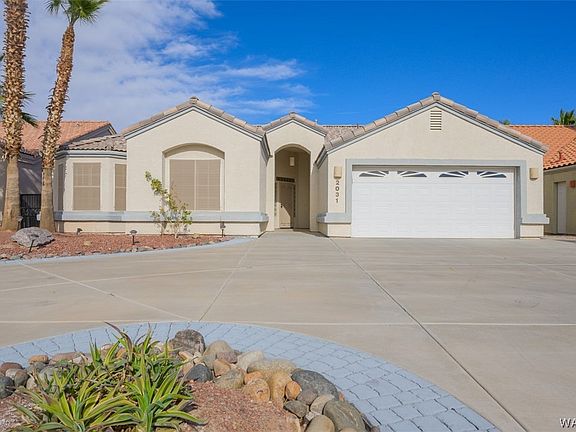 4th image of 2031 E Lago Grande Place