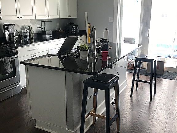 Kitchen with large island 