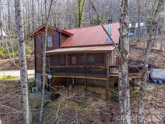 3rd image of 170 Wilkes Rd