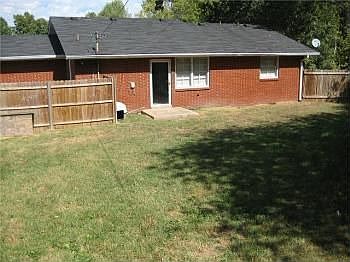 5th image of 510 Gloria Cir