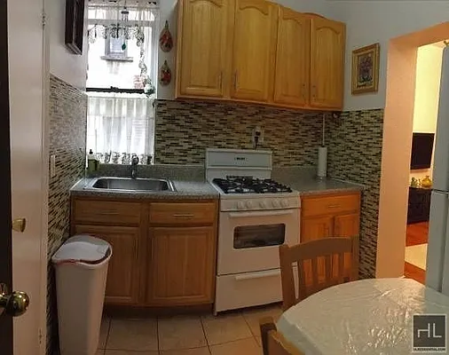 Rented by Highline Residential | media 14