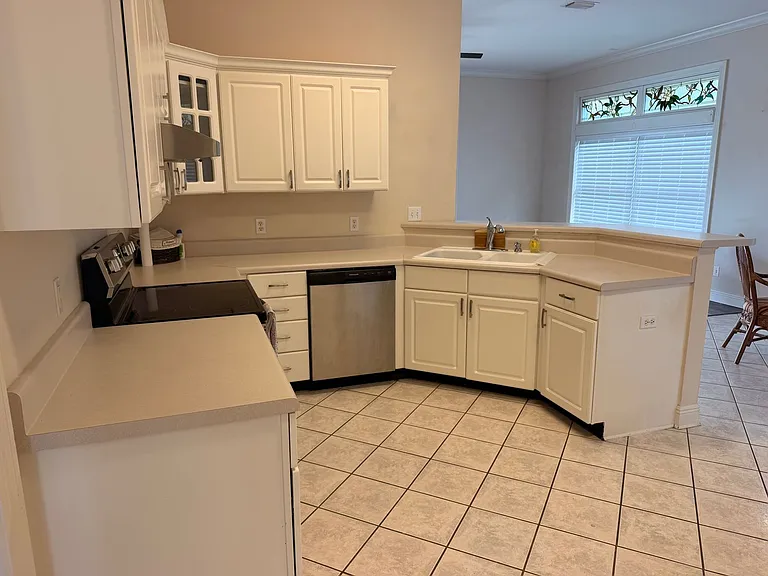 2516 Country Club Dr — Photo 12