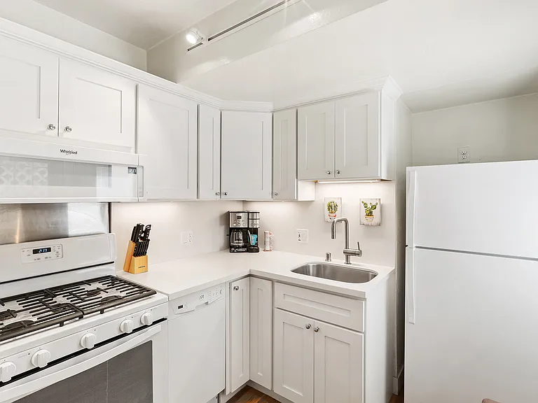 3135 Pacific Ave #3 — Photo 9