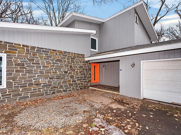 3rd image of 31 Riding Club Road