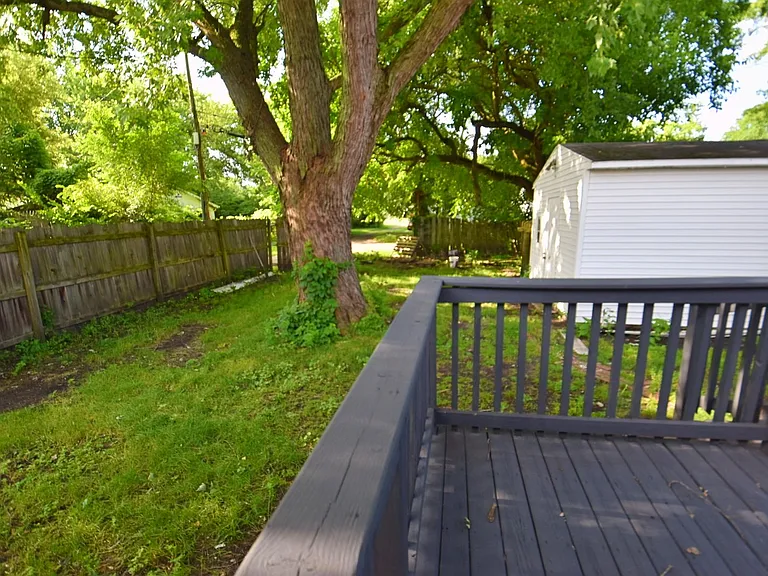 1014 W Bryan St — Photo 11