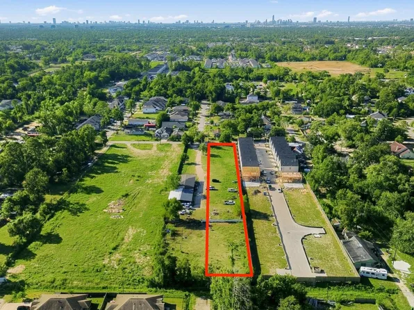 2236 Wilburforce St, Houston, TX 77091