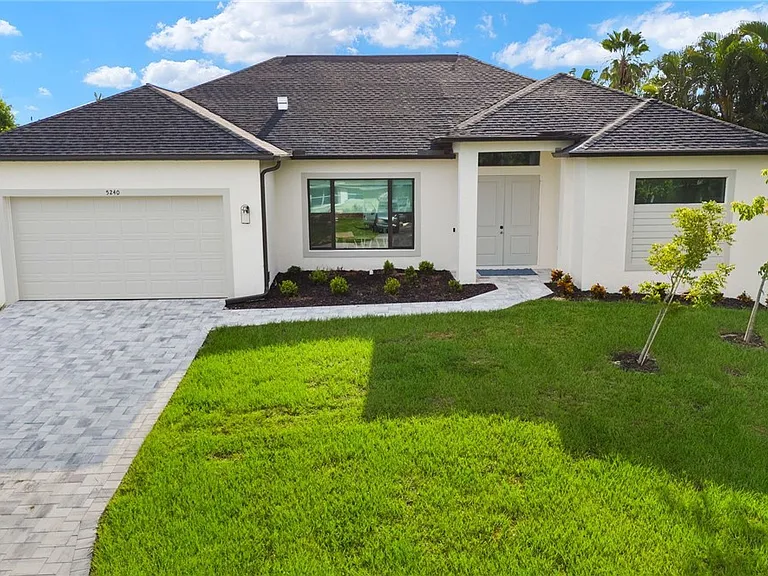 5240 Tower Dr — Photo 49