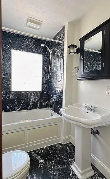 6504 Som Center Rd — Photo 2