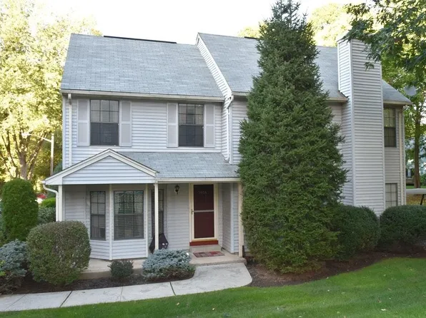2606 Cricket Cir, Edison, NJ 08820