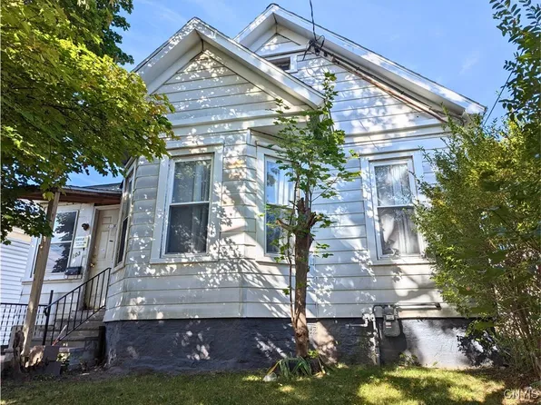103 Carlisle St, Syracuse, NY 13208