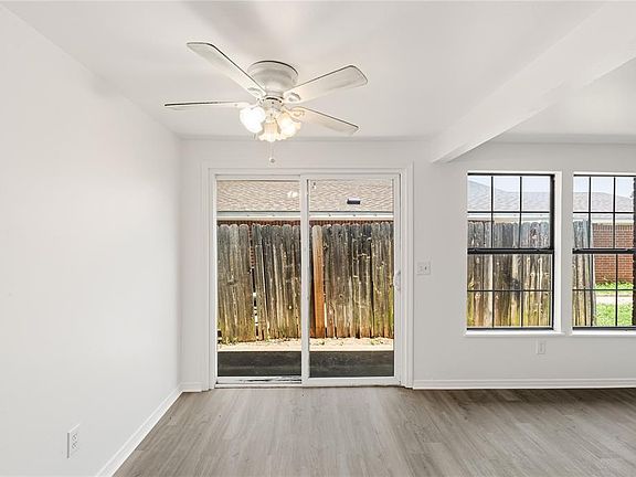 5th image of 229 Windsor Way