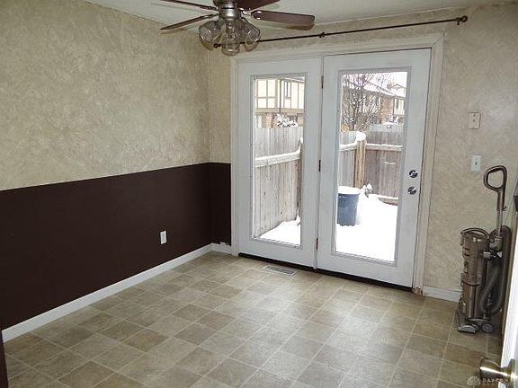 4th image of 7542 Graystone Ct #178