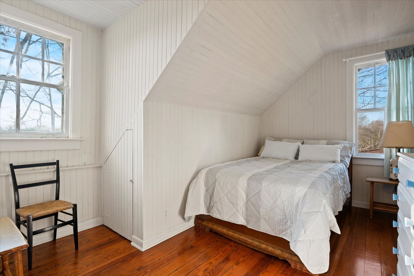  Guest Apartment Bedroom 