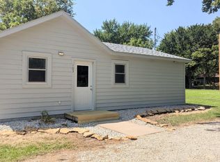 103 N Kansas Ave, Lebo, KS 66856