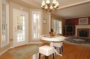 5th image of 10808 Lockmeade Ct