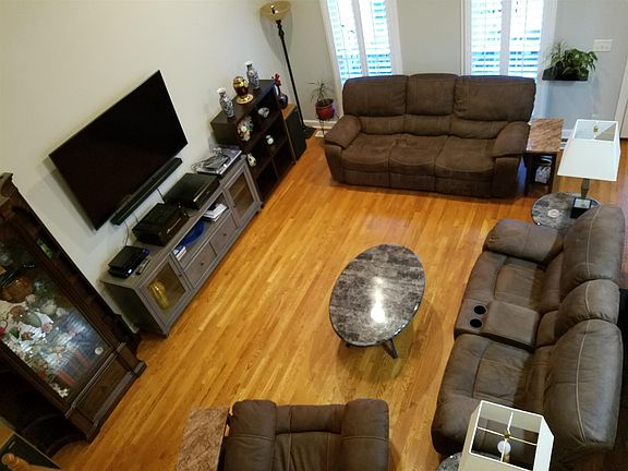 5th image of 3076 Vicwood Dr