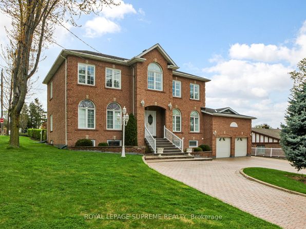 10 Freeman Rd #W04, Toronto, ON M6M 4E6