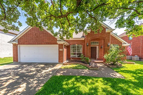 9733 Lovers Ln Photo 1