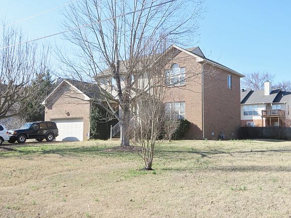 2nd image of 310 Bartlett Ln