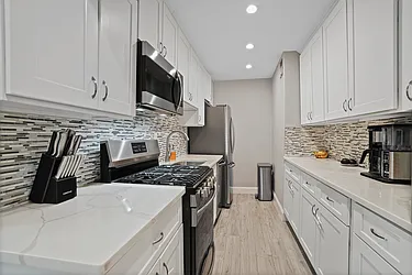 151-31 88th Street, #5B