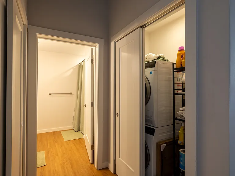 James' Corner — Photo 15