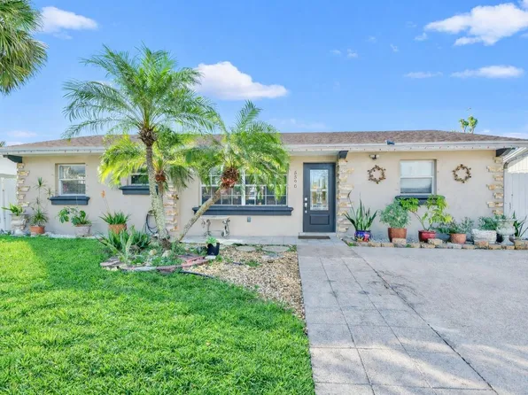 5590 S 35th Court, Greenacres, FL 33463