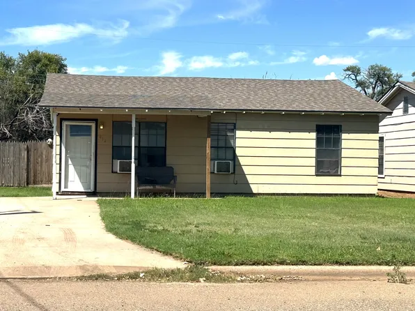412 W 29th St, Plainview, TX 79072