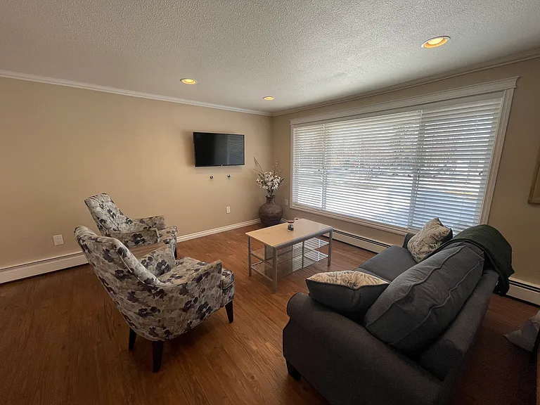 5200 Sharon St #2 — Photo 2