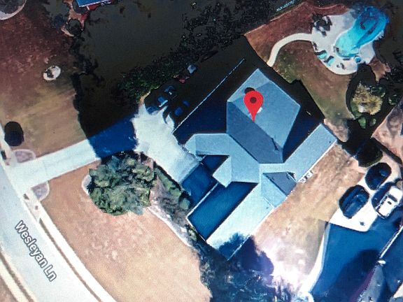 4th image of 1807 Wesleyan Ln