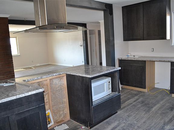 5th image of 1531 S Cherry St