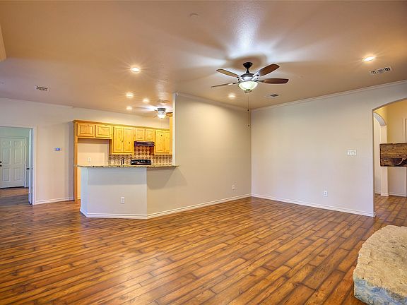 5th image of 2617 Kirby Rd