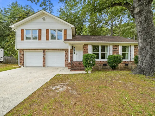 232 Canaberry Cir, Summerville, SC 29483
