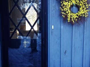 1989 Boston Neck Rd, Saunderstown, RI 02874