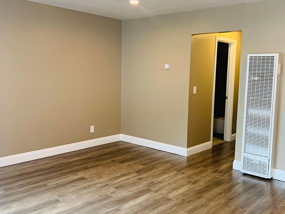 1st image of 401 E Poplar Ave APT 20