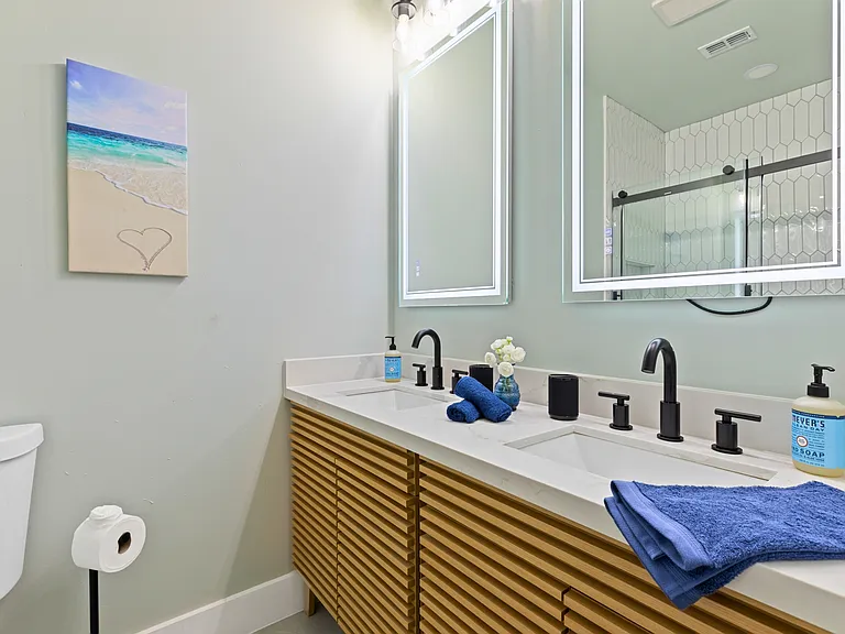 111 W Sunny Isle Dr — Photo 19