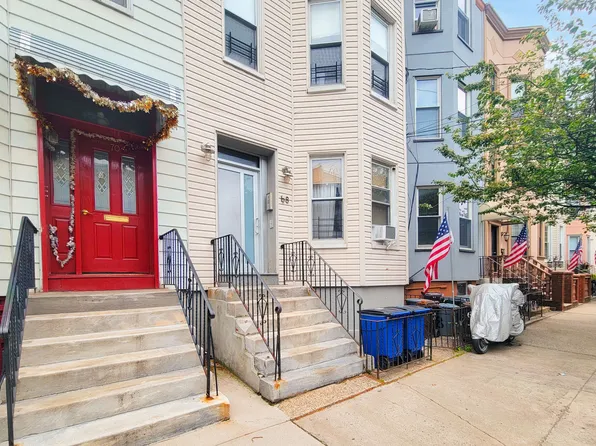 68 Hausman Street image 4 of 6