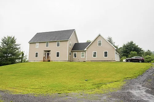 133 Windward Ln #BONUS ROOM Photo 1