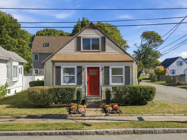6 Norfolk Ave, Peabody, MA 01960