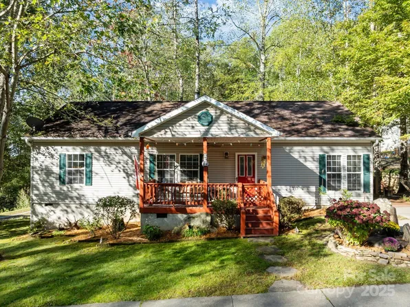 219 Newberry Dr, Fletcher, NC 28732