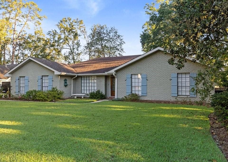 1st image of 773 Bocage Ln